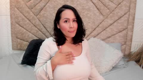 Snapshot of lisa_baker1 chatting on December 20, 2024, 2:08 am Lisa Baker online show from December 20, 2024, 2:08 am