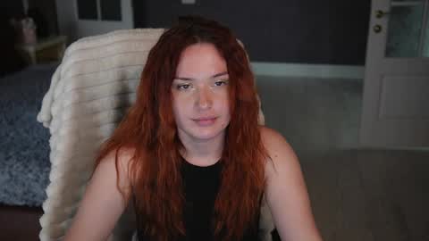 lisa_elfy online show from April 2, 2026, 2:04 pm