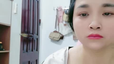 lisa_hanw online show from May 10, 2026, 8:36 pm