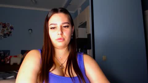 Snapshot of lisa_lady_golden chatting on September 18, 2025, 10:01 pm lisa_lady_golden online show from September 18, 2025, 10:01 pm