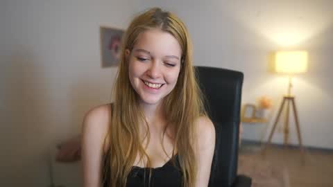 Snapshot of lisa_mccoy_ chatting on February 16, 2026, 6:59 pm lisa mccoy online show from February 16, 2026, 6:59 pm