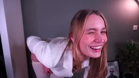 Elisabeth or Lisa online show from November 29, 2025, 8:34 pm