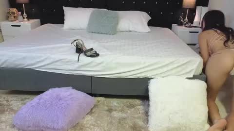 lisa_sweetas online show from January 19, 2026, 1:42 am