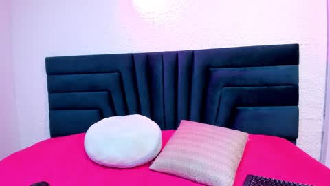 Snapshot of lisa_white_ chatting on February 6, 2025, 9:17 pm lisa white online show from February 6, 2025, 9:17 pm