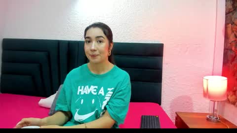 lisa white  online show from January 18, 2026, 4:05 am