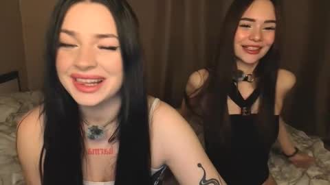 Lisa and Den online show from January 14, 2026, 10:58 pm