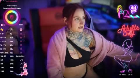 Snapshot of lisacasandra chatting on July 4, 2026, 11:33 pm lisacasandra online show from July 4, 2026, 11:33 pm