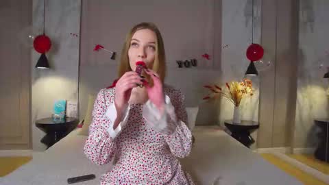 Snapshot of lisafalse chatting on February 15, 2026, 7:51 am Lisa online show from February 15, 2026, 7:51 am