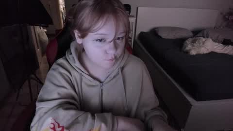 Snapshot of lisalaas chatting on February 13, 2025, 8:24 pm -Lisa- Help me to reach 100 thumbs up3 online show from February 13, 2025, 8:24 pm