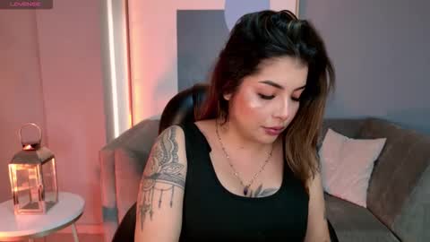 LISA MONROE online show from January 11, 2026, 6:13 pm