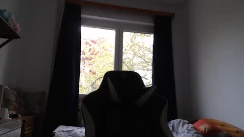 Lisaskybaby online show from April 13, 2026, 6:41 am