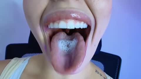 Snapshot of lisbet_21x chatting on February 19, 2026, 8:27 pm Lisbet online show from February 19, 2026, 8:27 pm