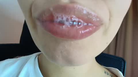 Lisbet online show from April 12, 2026, 11:37 am