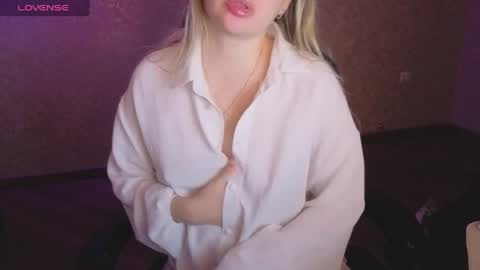 Snapshot of lisenok26 chatting on April 29, 2026, 11:47 am Anna online show from April 29, 2026, 11:47 am