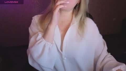 Snapshot of lisenok26 chatting on June 9, 2026, 10:54 pm Anna online show from June 9, 2026, 10:54 pm