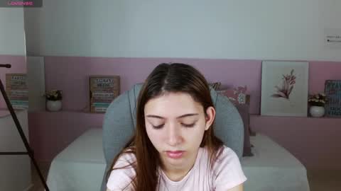 Liseth Fox online show from December 14, 2024, 12:55 pm