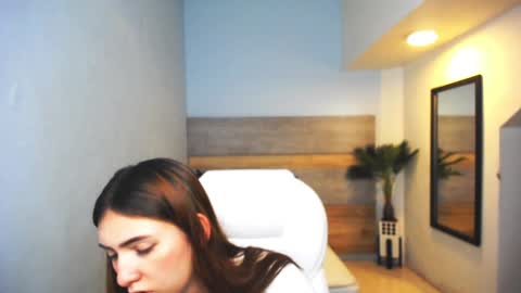 Liseth Fox online show from December 20, 2024, 7:17 pm