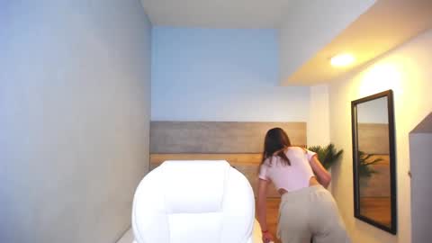 Liseth Fox online show from December 21, 2024, 6:44 pm