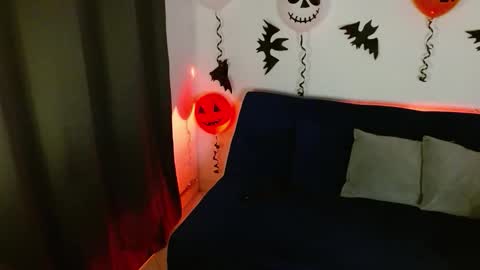  Liss  online show from October 30, 2025, 7:21 am