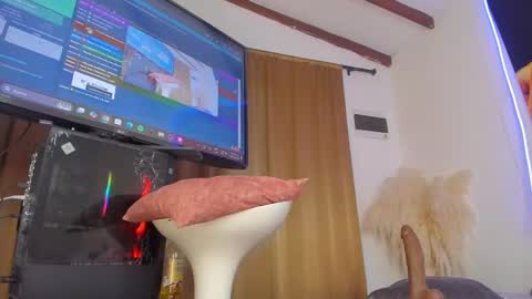 Snapshot of lissa_collen chatting on December 20, 2024, 4:20 am Lissa online show from December 20, 2024, 4:20 am