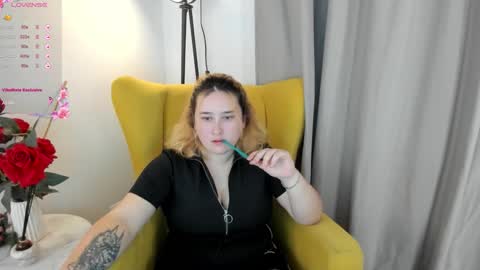 Lissa online show from November 26, 2025, 10:27 am