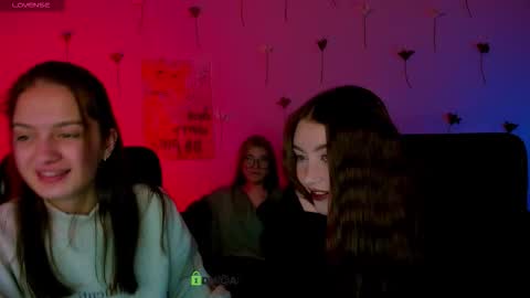 lissa_night online show from February 21, 2026, 8:32 pm