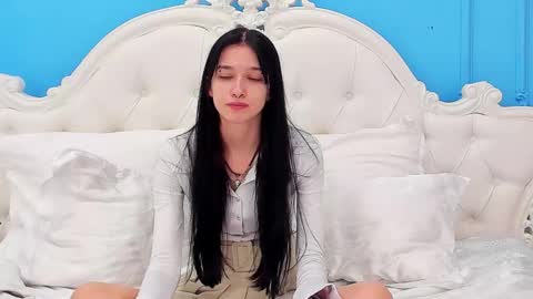 Snapshot of lissaallison chatting on March 5, 2025, 11:17 am LissaAllison online show from March 5, 2025, 11:17 am