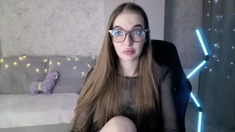 Lissa online show from April 19, 2026, 4:28 pm