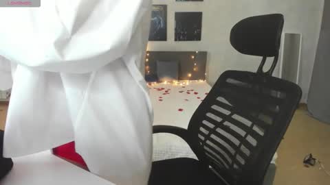 lissameoww online show from February 15, 2026, 1:35 am