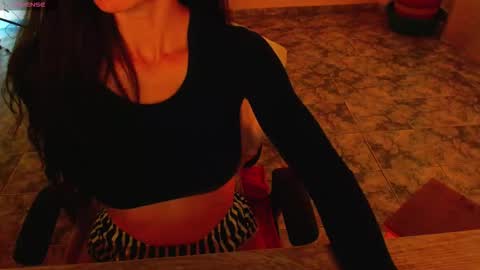 Liss online show from November 16, 2025, 5:07 pm