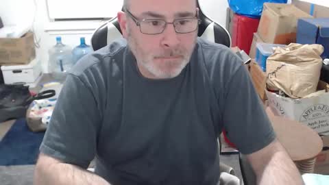 Snapshot of litemike7 chatting on December 1, 2025, 2:49 am litemike7 online show from December 1, 2025, 2:49 am