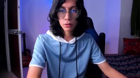 Snapshot of literateboy chatting on January 18, 2025, 12:24 am Literateboy online show from January 18, 2025, 12:24 am