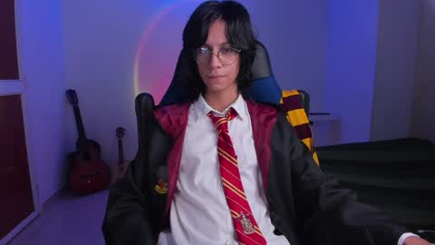 Snapshot of literateboy chatting on February 1, 2025, 12:40 am Literateboy online show from February 1, 2025, 12:40 am