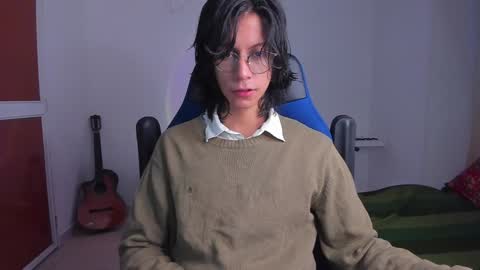 Snapshot of literateboy chatting on February 3, 2025, 11:20 am Literateboy online show from February 3, 2025, 11:20 am
