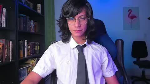 Snapshot of literateboy chatting on September 10, 2025, 12:43 am Literateboy online show from September 10, 2025, 12:43 am