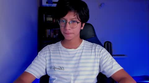 Snapshot of literateboy chatting on July 4, 2026, 1:34 am Literateboy online show from July 4, 2026, 1:34 am