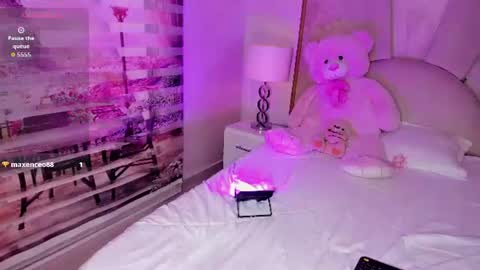 Snapshot of little__doll18 chatting on July 3, 2026, 6:14 pm little__doll18 online show from July 3, 2026, 6:14 pm