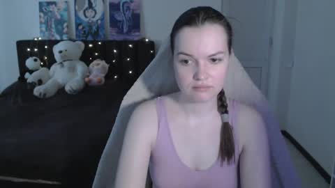 little__flowers online show from April 3, 2026, 7:50 am