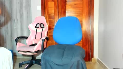 little_africa online show from February 13, 2026, 8:21 am