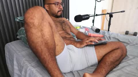 Little bear - give my room a like thanks. online show from March 1, 2026, 3:14 pm