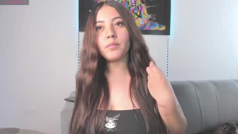 Snapshot of little_caro13 chatting on December 27, 2024, 6:10 pm Independent model carolina online show from December 27, 2024, 6:10 pm