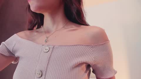 Help me reach 100 likes online show from January 25, 2025, 7:18 pm