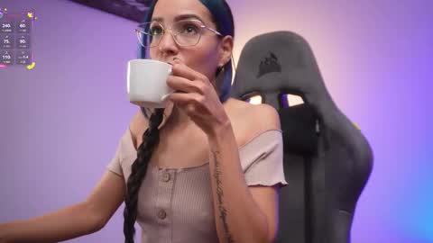 Help me reach 100 likes online show from February 11, 2026, 7:08 pm