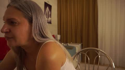 Snapshot of little_heart_andreea chatting on November 3, 2025, 6:09 pm little_heart_andreea online show from November 3, 2025, 6:09 pm