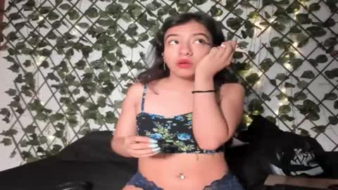 Mia online show from March 28, 2026, 11:10 am