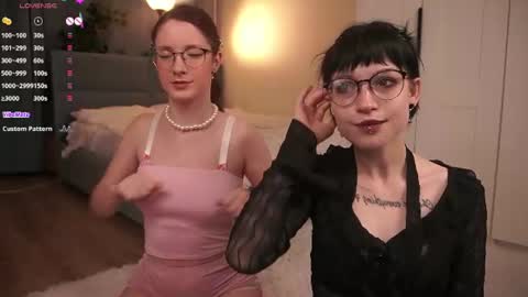 Snapshot of little_poetry chatting on July 4, 2026, 8:04 pm Kiki online show from July 4, 2026, 8:04 pm