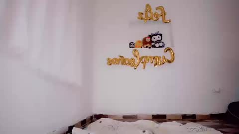 Snapshot of little_selene chatting on September 8, 2025, 8:52 pm little_selene online show from September 8, 2025, 8:52 pm