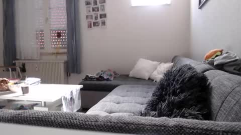 Snapshot of little_sow chatting on April 25, 2026, 3:53 pm little_sow online show from April 25, 2026, 3:53 pm