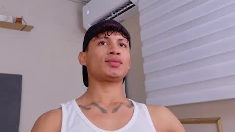 Snapshot of little_tommy19 chatting on October 30, 2025, 3:41 am Tommy online show from October 30, 2025, 3:41 am