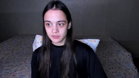 Snapshot of littleashleyy chatting on December 21, 2024, 2:58 pm littleashleyy online show from December 21, 2024, 2:58 pm